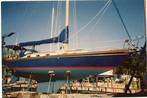 Dauphine 42ft Allied Yacht For Sale