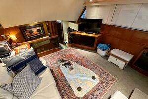 1989 Viking 44 Motor Yacht thumbnail 14