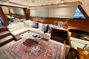 1989 Viking 44 Motor Yacht thumbnail 16