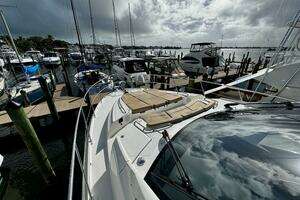 2017 Sea Ray L590 thumbnail 13