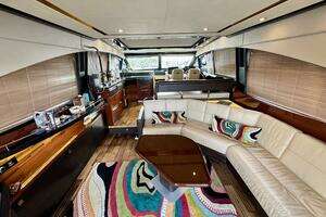 2017 Sea Ray L590 thumbnail 16