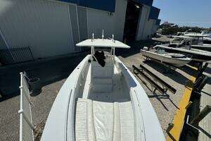 2006 Jupiter 31 CC Forward Seating thumbnail 36