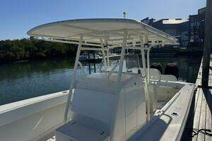 2006 Jupiter 31 CC Forward Seating thumbnail 17