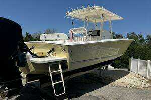 2006 Jupiter 31 CC Forward Seating thumbnail 5