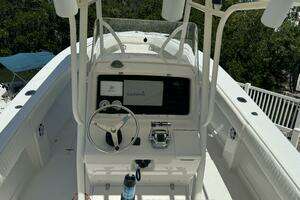 2006 Jupiter 31 CC Forward Seating thumbnail 24