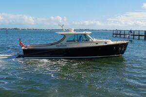  2013 Hinckley  Yacht For Sale in Jensen Beach FL
