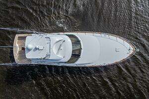 2017 F&S Cusotm Express Sportfish thumbnail 8