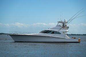 2017 F&S Cusotm Express Sportfish thumbnail 2