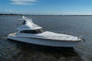 2017 F&S Cusotm Express Sportfish thumbnail 3