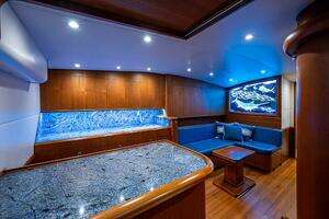 2017 F&S Cusotm Express Sportfish thumbnail 50