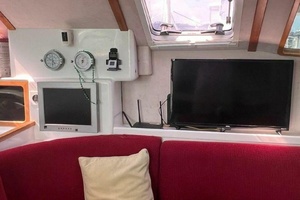 Chasing The Dream 47ft Voyage Yachts Yacht For Sale