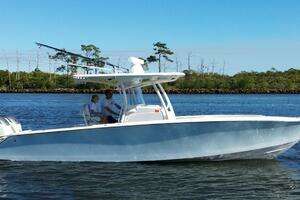 2015 Jupiter 30 FS thumbnail 1