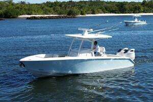 2015 Jupiter 30 FS thumbnail 4
