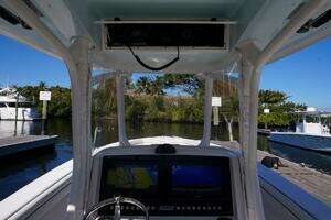 2015 Jupiter 30 FS thumbnail 9