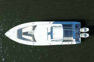 2015 Jupiter 30 FS thumbnail 6