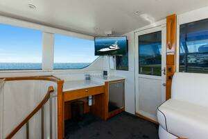 2001 Viking 65 Enclosed Bridge thumbnail 27