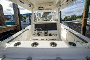 2015 Yellowfin 39 Offshore thumbnail 10