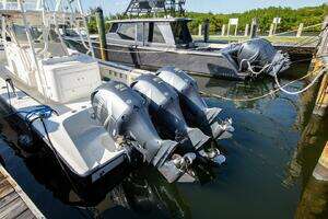 2015 Yellowfin 39 Offshore thumbnail 24