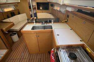 2009 Jeanneau 36i thumbnail 10
