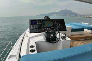 2027 McConaghy Boats MC63p Tourer thumbnail 21