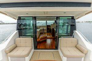 2015 Tiara Yachts 44 Coupe thumbnail 21