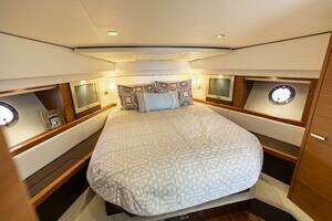 2015 Tiara Yachts 44 Coupe thumbnail 12