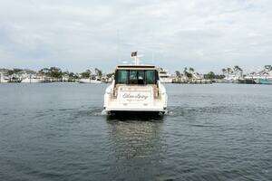 2015 Tiara Yachts 44 Coupe thumbnail 28