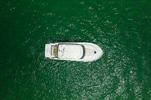 2015 Tiara Yachts 44 Coupe thumbnail 32