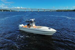 32ft Intrepid Yacht For Sale