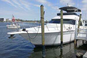 1997 Sea Ray 550 Sedan Bridge thumbnail 4
