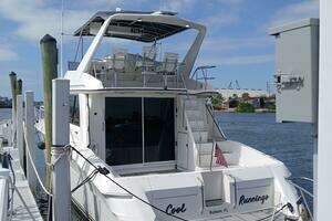 1997 Sea Ray 550 Sedan Bridge thumbnail 3