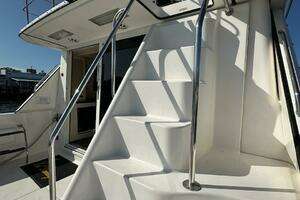 1997 Sea Ray 550 Sedan Bridge thumbnail 13