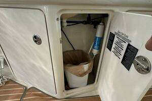 2004 Sea Ray 380 Sundancer thumbnail 51