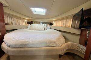 2004 Sea Ray 380 Sundancer thumbnail 45
