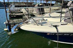 2004 Sea Ray 380 Sundancer thumbnail 29