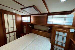 2013 Sabre 48 Salon Express thumbnail 49