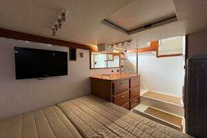 2013 Sabre 48 Salon Express thumbnail 62