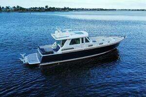 2013 Sabre 48 Salon Express thumbnail 4