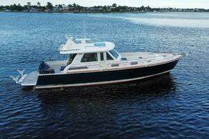 2013 Sabre 48 Salon Express thumbnail 1