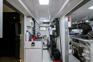 1997 Broward 108 Raised Pilothouse thumbnail 145