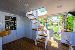 1997 Broward 108 Raised Pilothouse thumbnail 10
