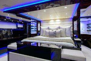 1997 Broward 108 Raised Pilothouse thumbnail 45
