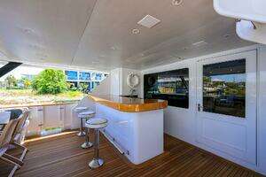 1997 Broward 108 Raised Pilothouse thumbnail 11
