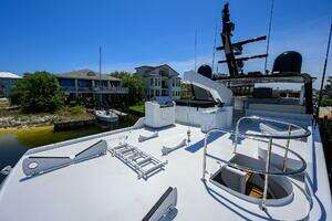 1997 Broward 108 Raised Pilothouse thumbnail 95