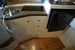 2007 Grady-White Express 330 thumbnail 19