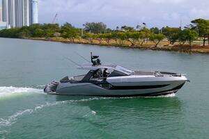 2022 Azimut Verve 47 thumbnail 11