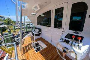 2004 Viking 65 Enclosed Bridge w/Tower thumbnail 66
