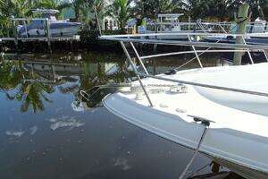 2001 Sea Ray 410 Sundancer thumbnail 25