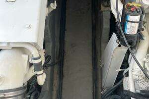 2001 Sea Ray 410 Sundancer thumbnail 28