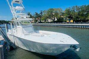 2015 Billfish 39 Custom CC thumbnail 10